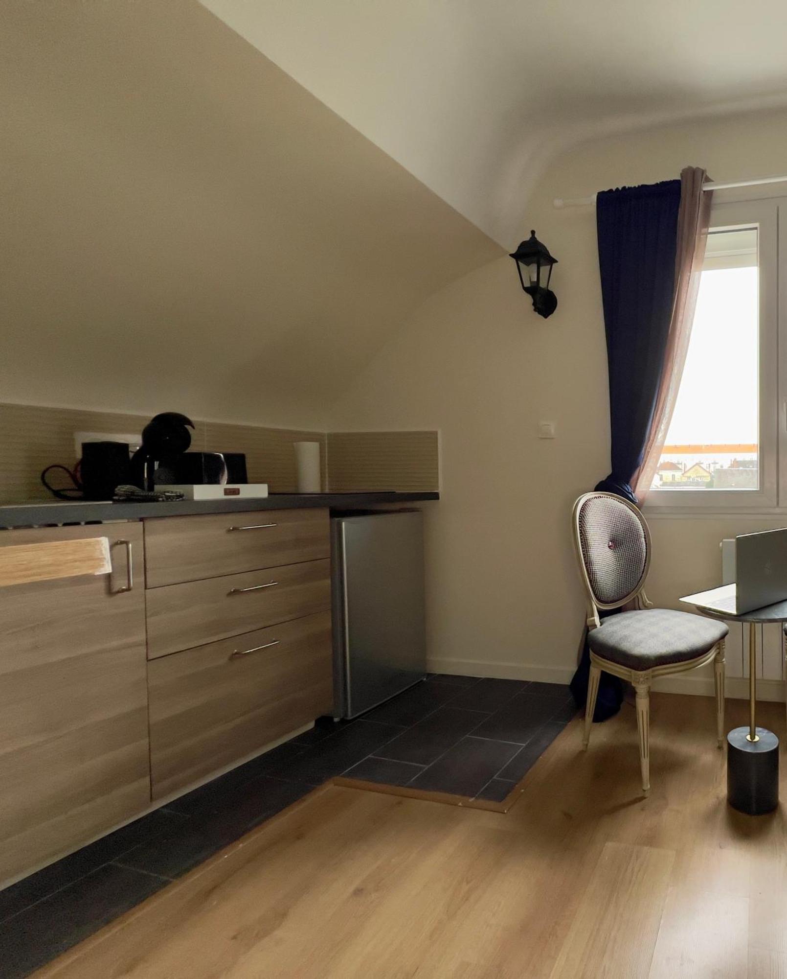 Studios Ideal Pro I Centre-Ville & Parking Gratuit Châtellerault Exteriér fotografie