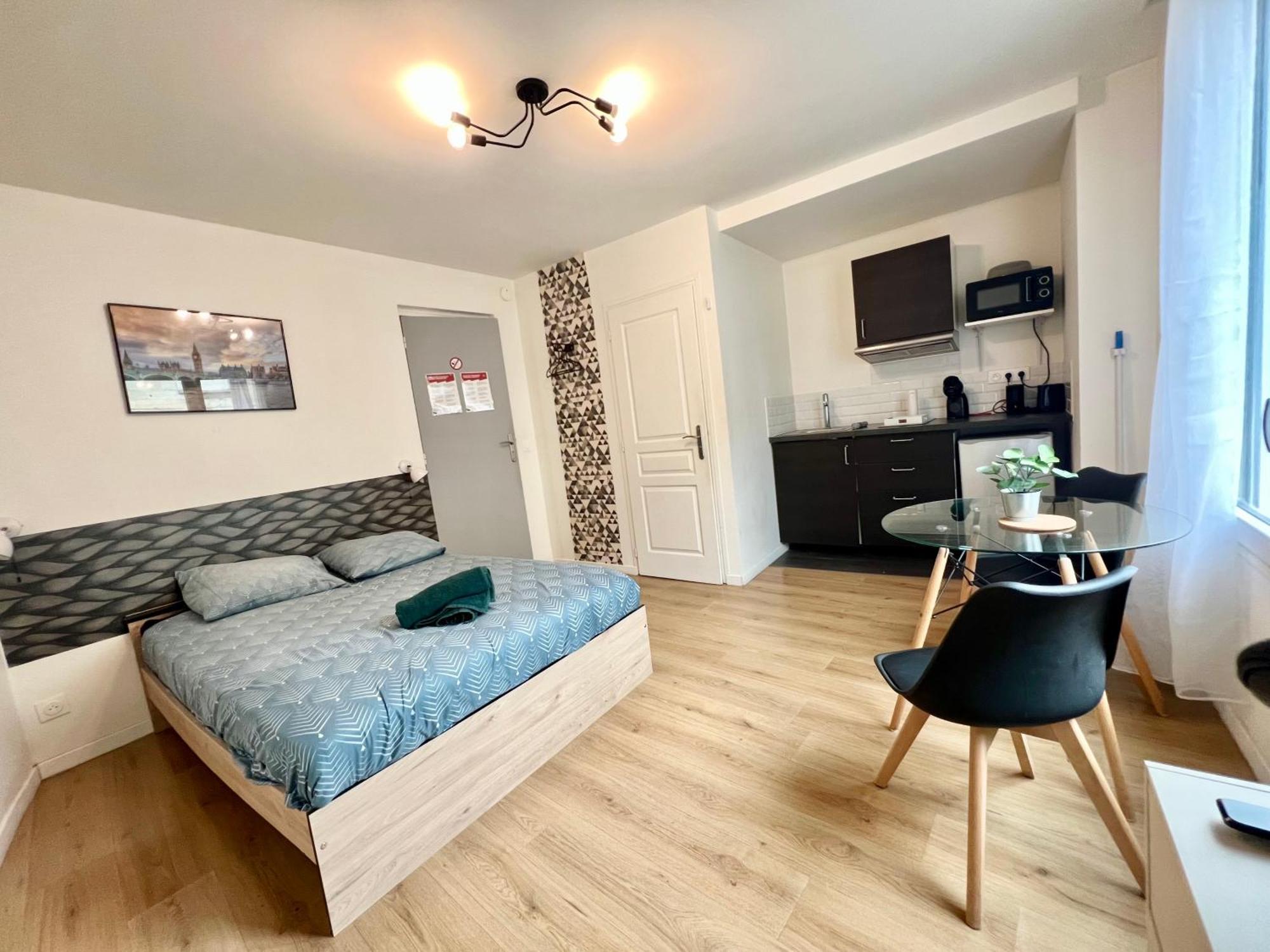 Studios Ideal Pro I Centre-Ville & Parking Gratuit Châtellerault Exteriér fotografie