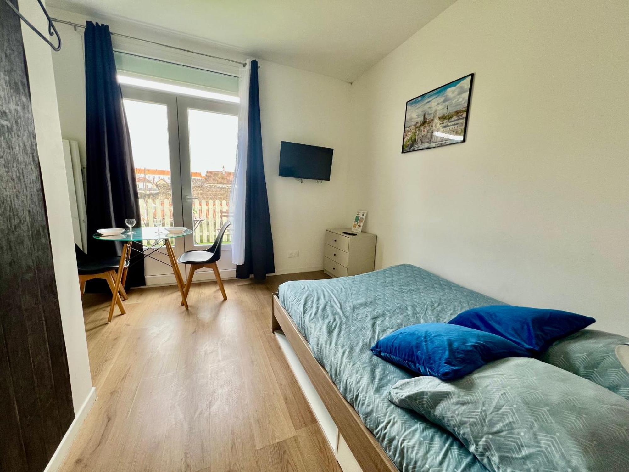 Studios Ideal Pro I Centre-Ville & Parking Gratuit Châtellerault Exteriér fotografie