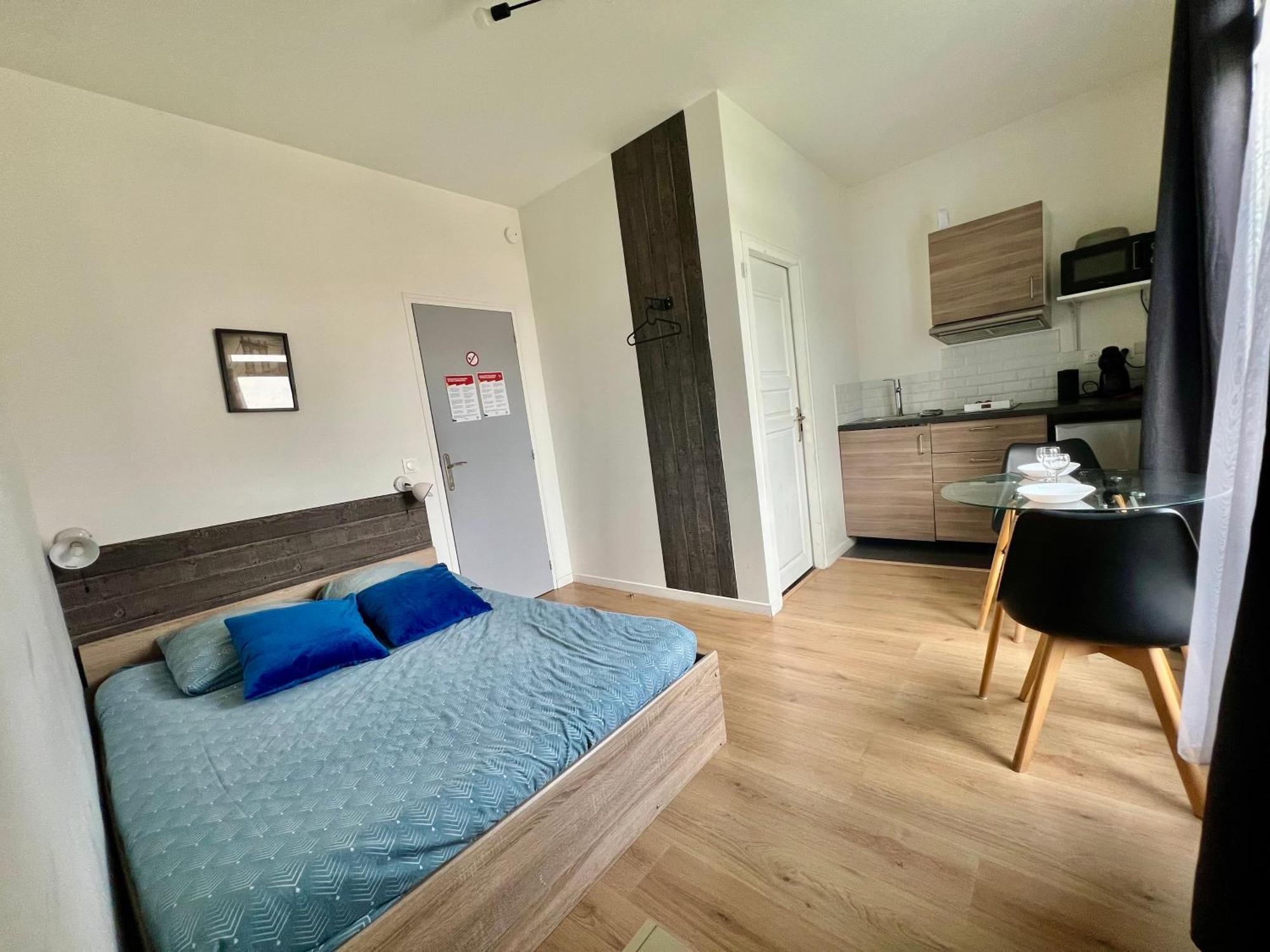 Studios Ideal Pro I Centre-Ville & Parking Gratuit Châtellerault Exteriér fotografie